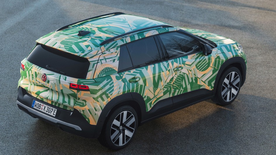 VW ID. Cross Covered Drive